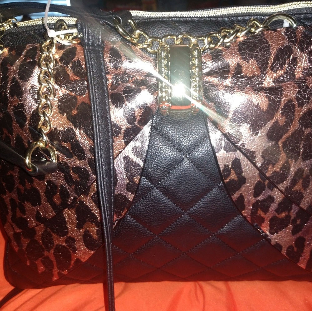 Betsey Johnson Large 10 x 13 Satchel Leopard Print